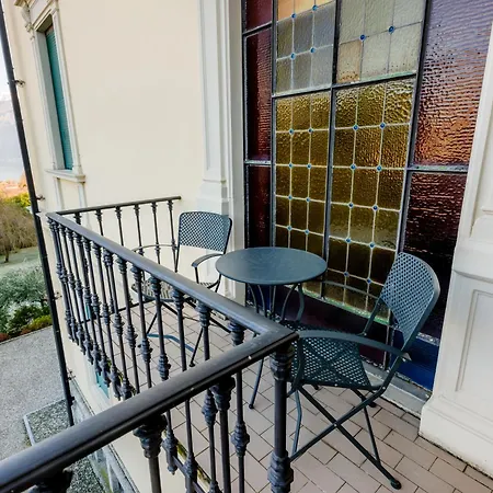 Regal With View And Free Parking Apartment Bellagio